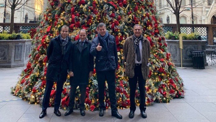patrick_verite's tweet photo. #quantumgenomics #tousruinés
Un joyeux Noël de toute l’équipe. Merci pour tous ces moments. Le succès appelle le succès, les partenariats à 200 M€ demain à tout moment, sur le bureau, la commercialisation pour 2023, les tweets, photos à NY, année de toutes les croissances : -98% https://t.co/PxIuNLitsy