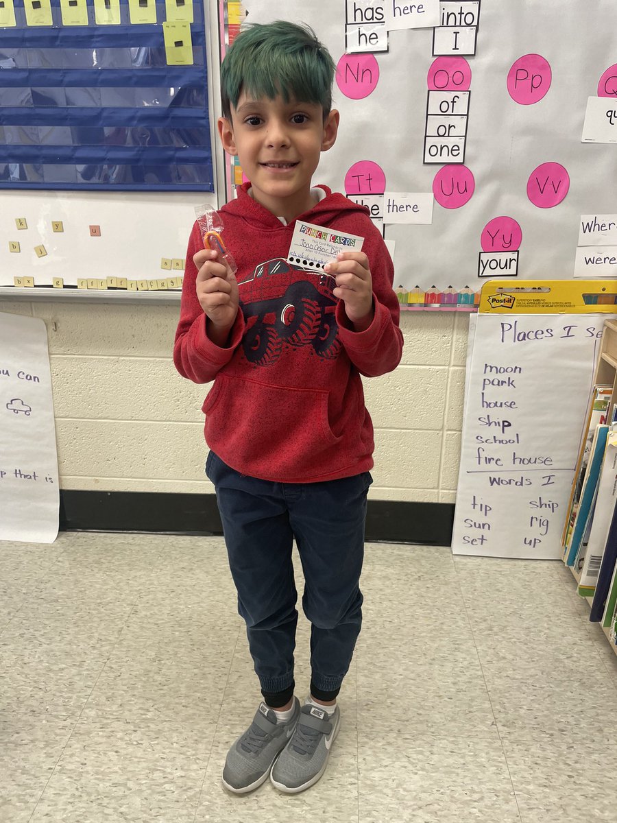 So proud of our attendance punchcard initiative! These kiddos have earned 10 punches for each day present and have gotten their prizes!#AttendanceMatters @corrine_barney <a href="/Hartford_Public/">Hartford Public Schools</a>