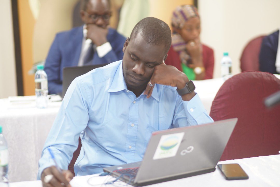 endaenergylinks's tweet photo. #HappeningNow Debrief Cop27 with national and regional non state actors talking on #ClimateAction #ClimateEmergency #LossAndDamage  with @endaenergylinks @AfricanClimateF @OxfamAuSenegal  #ECF #CapCop27 #endaCop27 https://t.co/E0Y8bow3xH