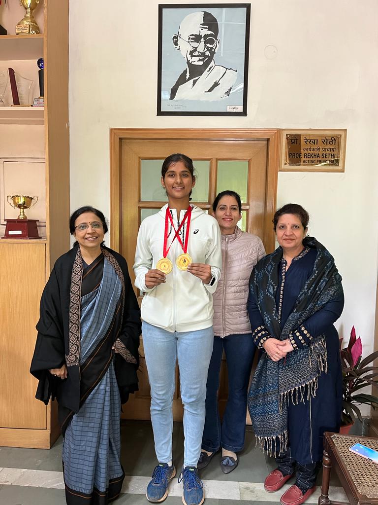ipcollegedu's tweet photo. Ms Kiran Kalkal student @ipcollegedu is the member of the Delhi University Tennis Team (W) which took part in the North Zone Inter-University Tennis Championship (W) 2022-23 and secured the First Position. 
#sports #sportswoman #ipcw https://t.co/3xB2vC5pzG