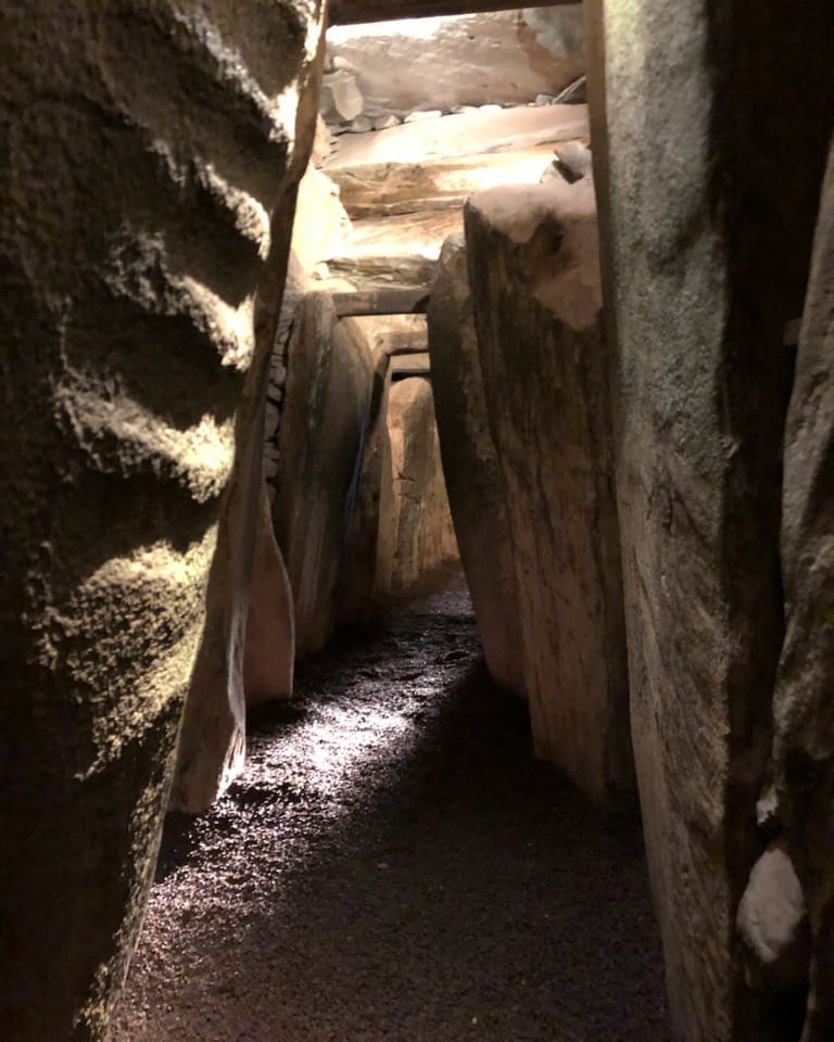 What an amazing Winter Solstice sunrise experience this morning at Newgrange. Check out these amazing photos taken inside the chamber by one of our lucky Solstice winners Kieran Sheedy☀️ 
#NewgrangeSunrise #WinterSolstice2022 #Sunrise #OPW #HeritageIreland