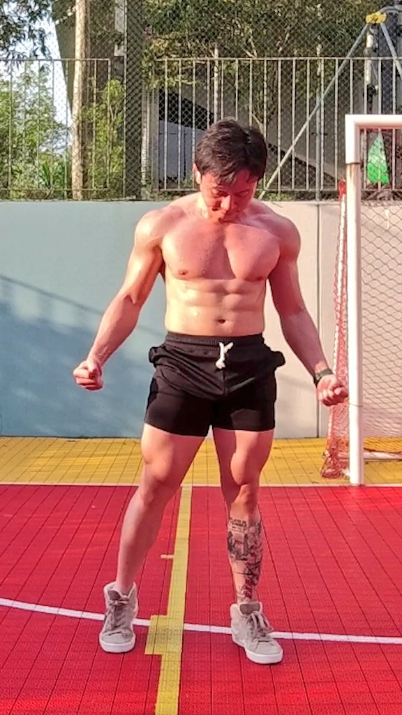 jlty163's tweet photo. #fitness #fitnessjourney https://t.co/S89Jf55pjp