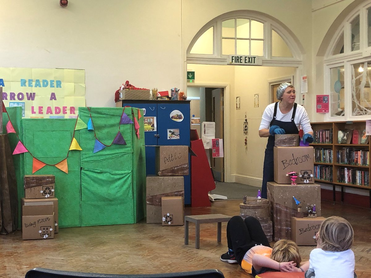 librariankag's tweet photo. Big shout out to @BarnsleyLibs Development Team who look after our stock, promote digital engagement, support volunteering opportunities, arrange events, performances, manage projects, &amp; any other bright ideas I come up with 😉 Not to mention our social media content! Thank you! https://t.co/rWmXbsXIeW