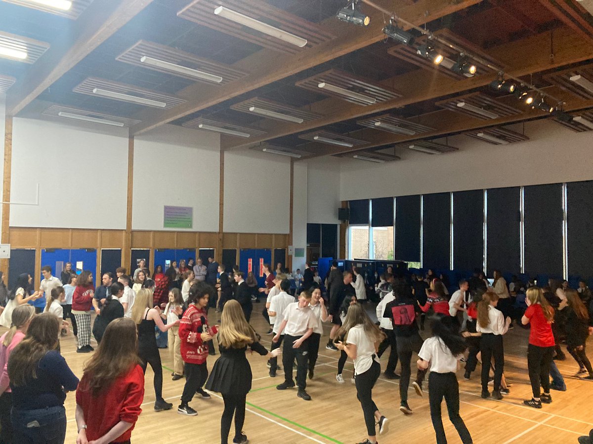 Cleveden_PE's tweet photo. Fantastic to have our Christmas Ceilidh back for the first time in 2 years🎅🏽 🎉S1-S3 danced brilliantly, showing everything they have practiced and learned in class. Great atmosphere and efforts from everyone today! 🎄👍🏾 Well Done to our winning duo 😇 https://t.co/oJvV6DpggX