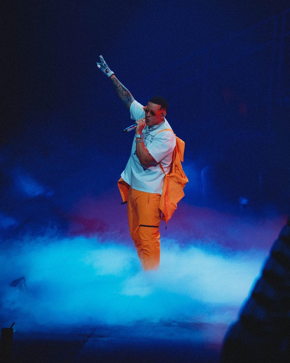 daddy_yankee's tweet photo. Estas dos noches en Orlando fueron mágicas. Los amo. - DY ❤️‍🔥 https://t.co/TWTQz9ToOM