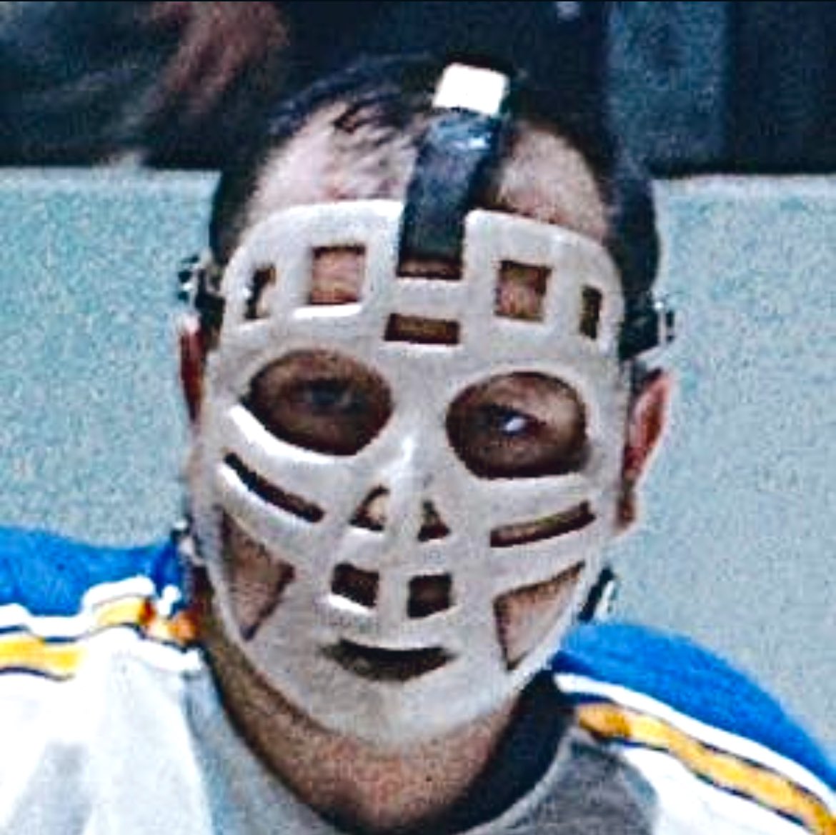 oldhockeycards's tweet photo. From my “players I wish I could have seen in person” files..
Career 2.49 with 84 SO in 906 games.. #butterflystyle https://t.co/ZMFj5NFWhT