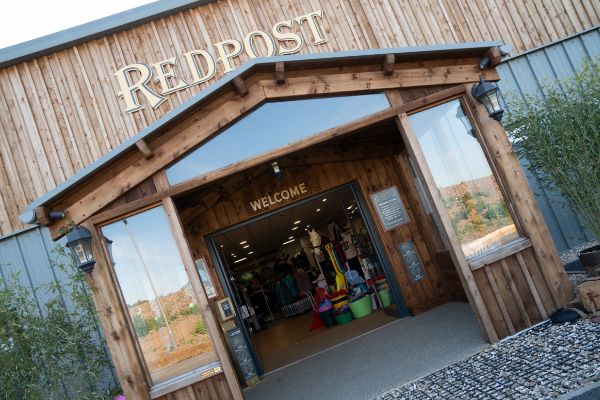 Now this is interesting 
READ MORE bit.ly/3v5Wd9p <a href="/RedpostEq/">Redpost Equestrian</a>
#interestingread #equestrianbusiness #EquestrianTradeNews #equestrianretail