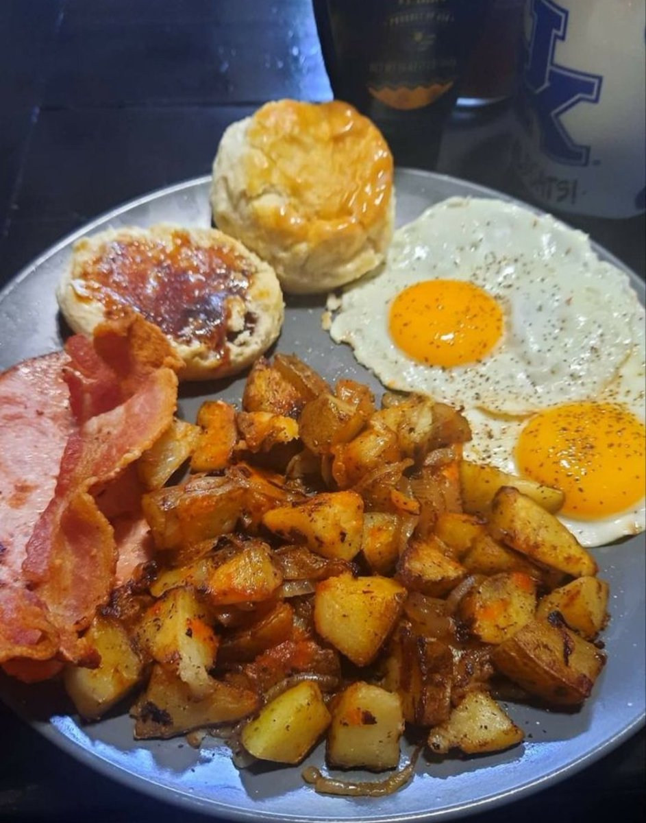 ClassicRoy's tweet photo. #Breakfast #tuesdayvibe #goodmorning #crestrockadvisors #stockmarketcrash #wealthwatch #ShortSqueeze #earthquake https://t.co/s7ifyLH4n7