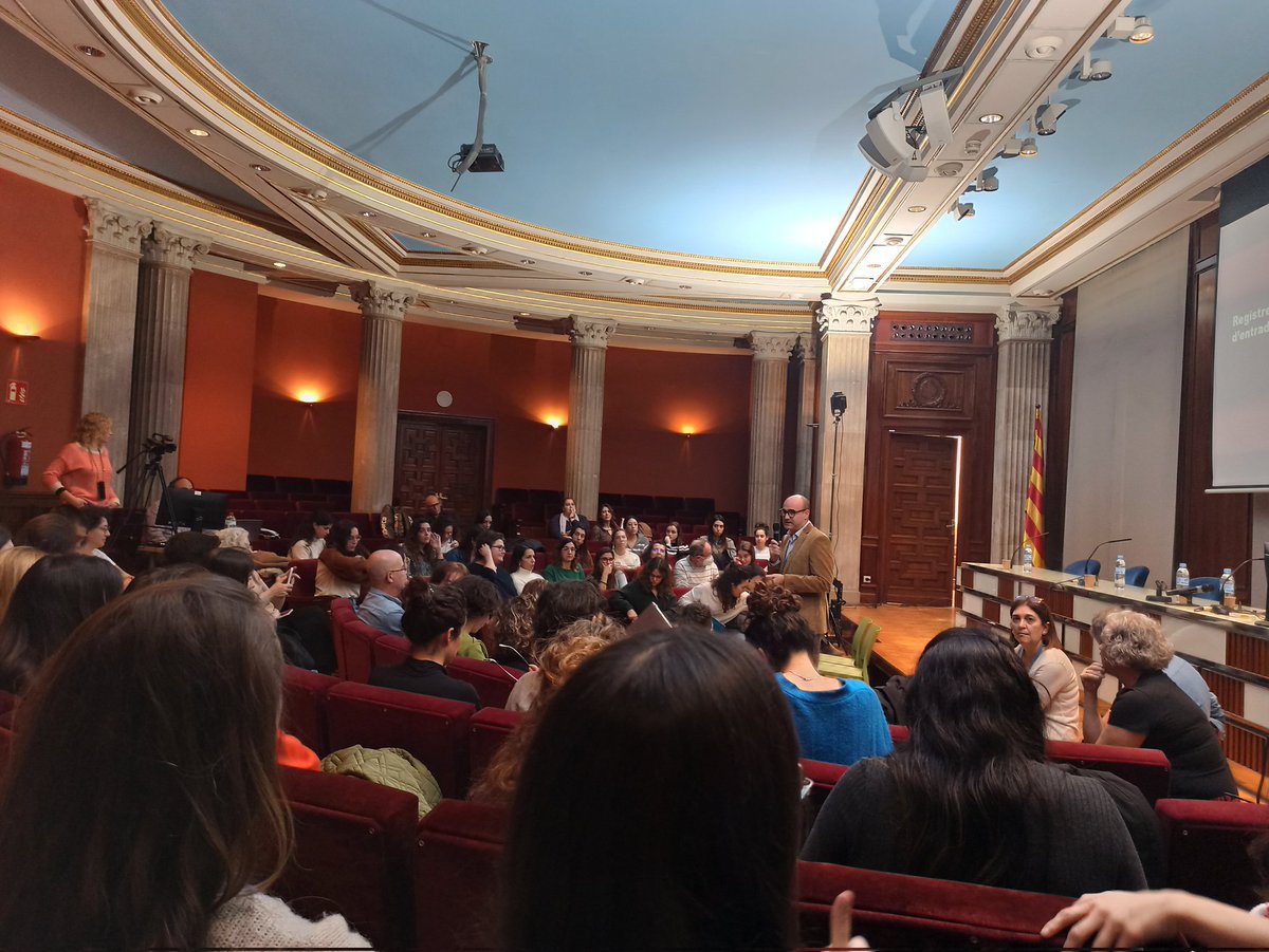 aidaortega94's tweet photo. Assistència per part dels residents de Sta Eugènia de Berga a la jornada sobre Comunitària #ICSTalks
Millorem el futur de la Medicina de Família @icscat @eapeugeniaberga https://t.co/A7Zeumsdv8
