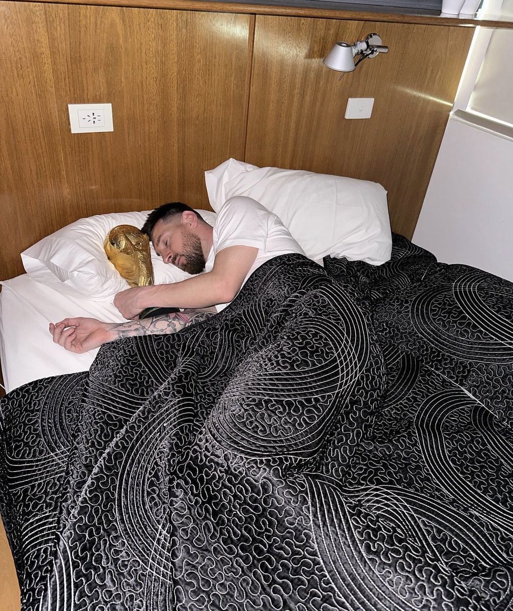 Agustina (@dg_agustina) on Twitter photo 