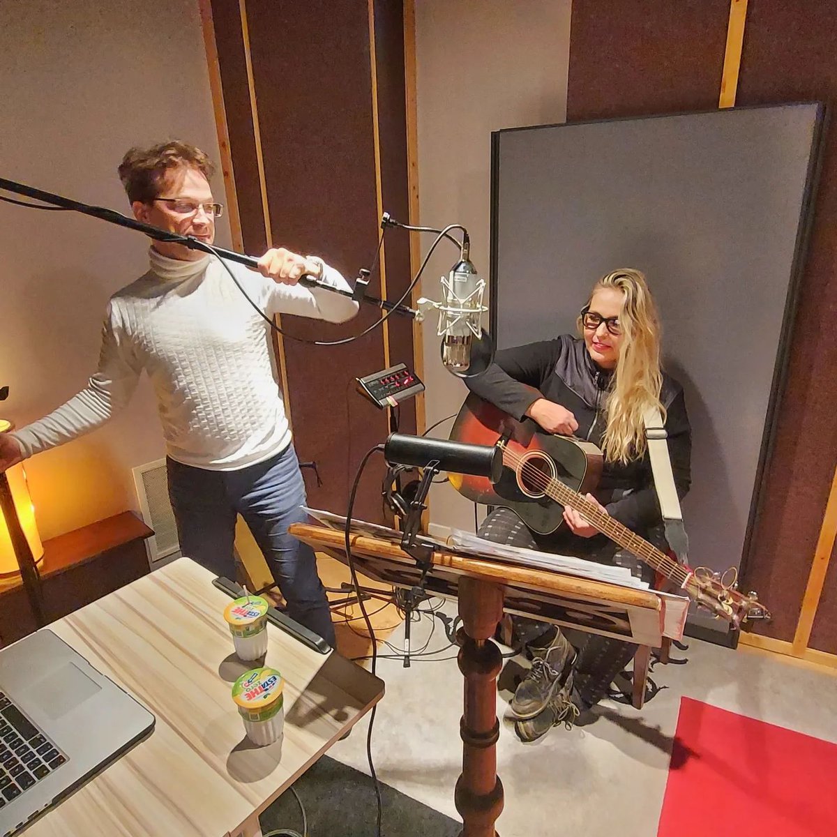 AWRecStudio's tweet photo. Let's GO! 
Nuovo giorno, nuovo progetto, nuove idee che diventano concrete.
Buon lavoro a noi!
#angelswingsrecordingstudio #newprogect #film #studiodiregistrazione #audioengeneer #musician #friuliveneziagiulia #recording https://t.co/Xe4AkmhgKw