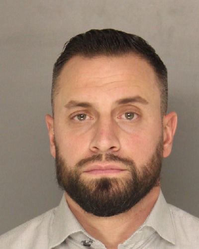 brianasmithnews's tweet image. COMING UP ON KDKA: Former Allegheny County Corrections Officer Raymond Toomey is facing charges for delivering drugs to inmate Lamar Castile. 

I spoke to Toomey’s lawyer about the case. 

Hear what he has to say about the incident and Toomey’s future on @KDKA.