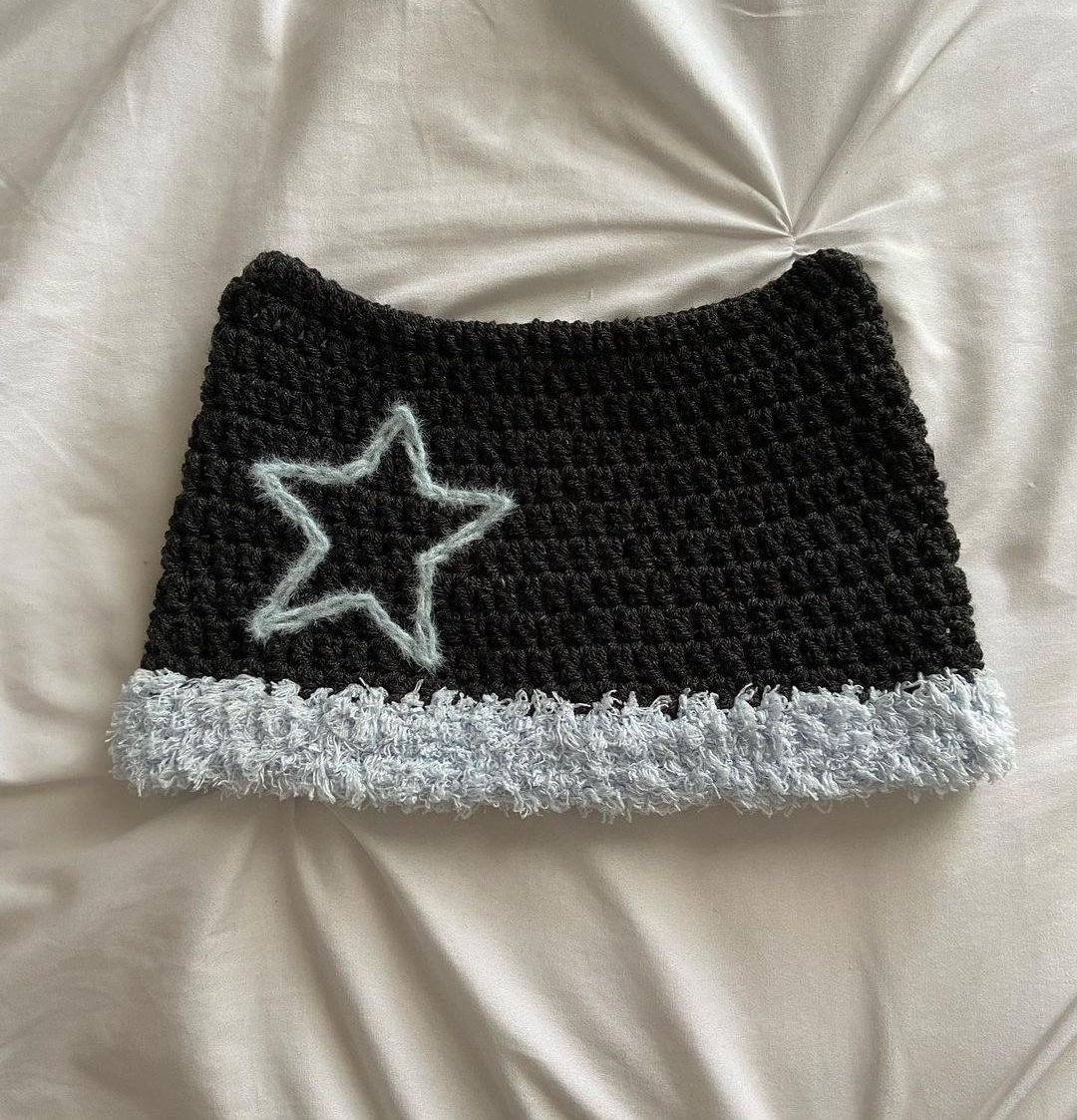 hats by starcatss_ on ig