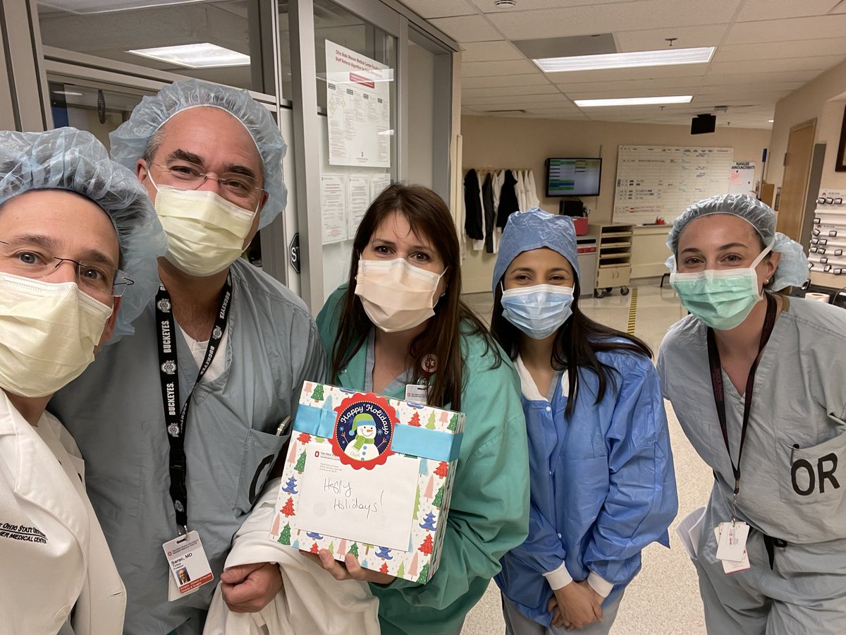 timpawlik's tweet photo. Enjoyed βwalk roundsβ today with @PaolaBasar around @OSUWexMed @OSUCCC_James to deliver some @OhioStateSurg #holiday #cheer & yummy treats πͺ to thank our great #nurses #centralsterilization #surgicaltech staff for all they do!! Happy βοΈπ-πβοΈ Holidays!! π
π»ππ€Άπ» https://t.co/9IbIpFTbmT
