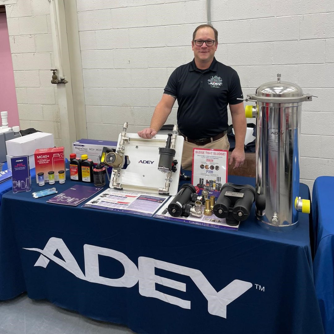 ADEY_NA_'s tweet photo. ADEY on the Road . . . one more time in 2022 🚚

Christmas Vendor Fair at @IndyWinsupply

Randal Fox from SysTech and our very own Jamie French spreading holADEY cheer🎄🎅🏼

#AdeyOnTheRoad #SeeingIsBelieving #WaterQuality #CounteractCorrosion #HydronicHeating #HydronicSystems https://t.co/61mseYWq9T