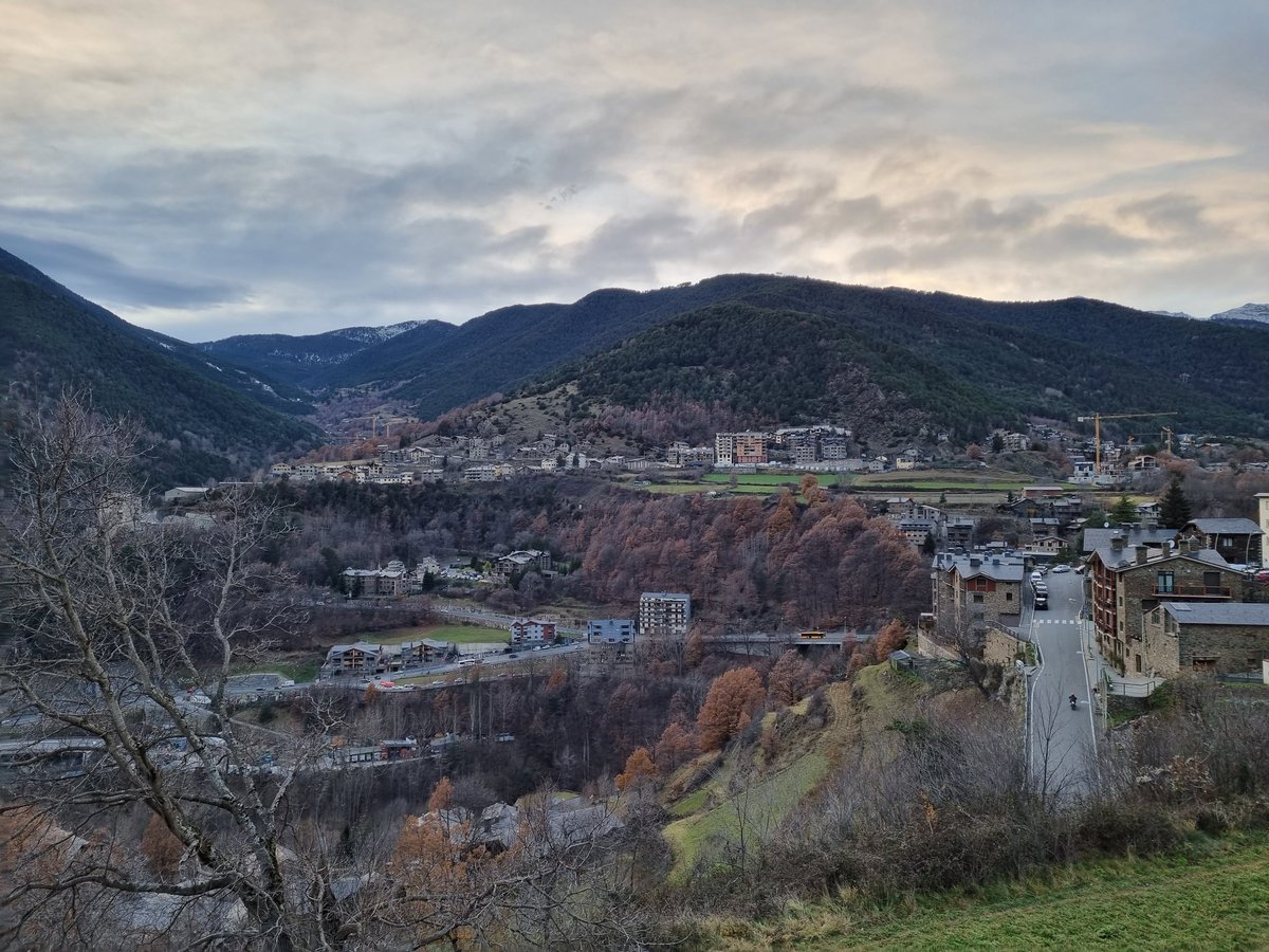 jecbosch14's tweet image. Vistes d&apos;ara fa una estona a #Anyos #LaMassana #Andorra 🤩❤️🇦🇩
#metro #meteoandorra