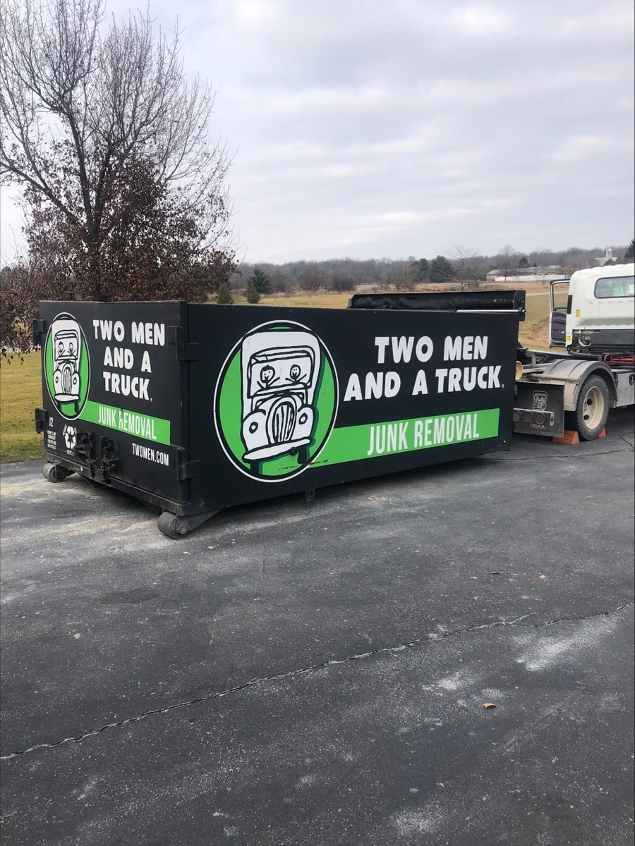 TwoMenBoston's tweet image. 👉🏻TWO MEN AND A TRUCK Junk Removal Service was at the top of someone's wish list📋this year! 🎁We came in and made room for all of the new presents Santa would soon be bringing.🎅There is still time...if you need us, call us!📞twomenandatruck.com/movers/mi/ann-…