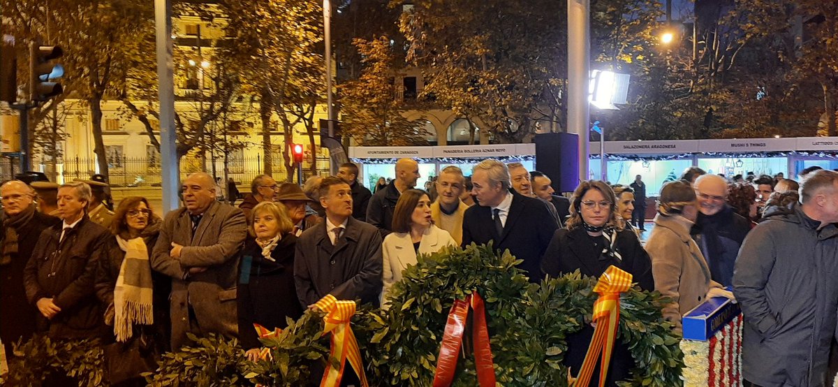 Hoy en el acto de homenaje al justicia de #Aragon Juan de Lanuza con nuestro candidato a la alcaldía de <a href="/zaragoza_es/">AyuntamientoZaragoza</a> por <a href="/PodemosZaragoza/">Podemos Zaragoza</a>