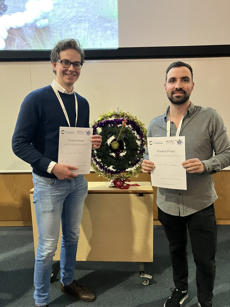 Some of our members visited #MASC2022 in Nottingham this week and both David and Jorn won a prize for their poster presentation 🥳  Congrats to the lads 😉

@masc2022 <a href="/RSC_MASC/">RSC_MASC</a> <a href="/s_wezenberg/">Sander Wezenberg</a>
