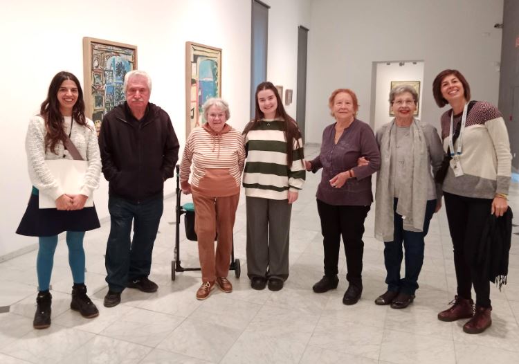 museupicasso's tweet photo. #PicassoEduca 
🤍 Sempre pioneres en l'estímul de les capacitats cognitives dels més grans de la ciutat, ens il.lusiona treballar amb i des de l'art per a combatre la solitud. 

Encara no coneixes ARTgran?  

📲 Descobreix el nostre compromís: https://t.co/9wuThY7FBv https://t.co/kMJbPV1A5b
