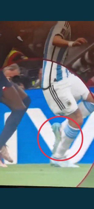 L.Prince (Parody) 👑 tweet media