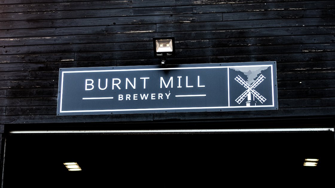 Remember local pickup is also an option at checkout if you're nearby the brewery. You can collect your Christmas beers and merch up until 4PM on Friday Dec 23rd. Cheers!🍻📦 burntmillbrewery.com/collections/fr…