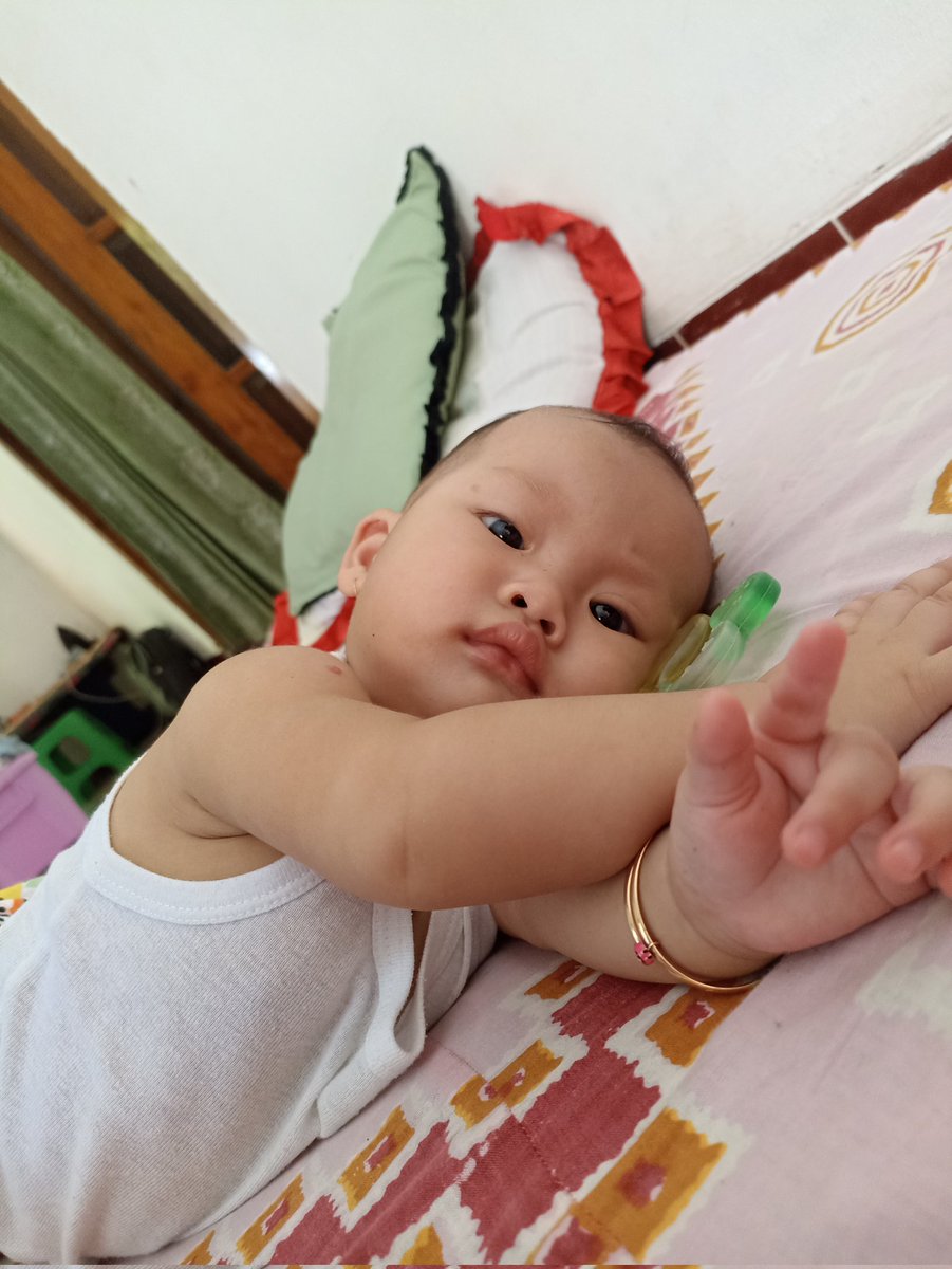 dikaatyas's tweet photo. Dia, yang kupanggil anak.ku 🥰 https://t.co/MWDoeZpD0p