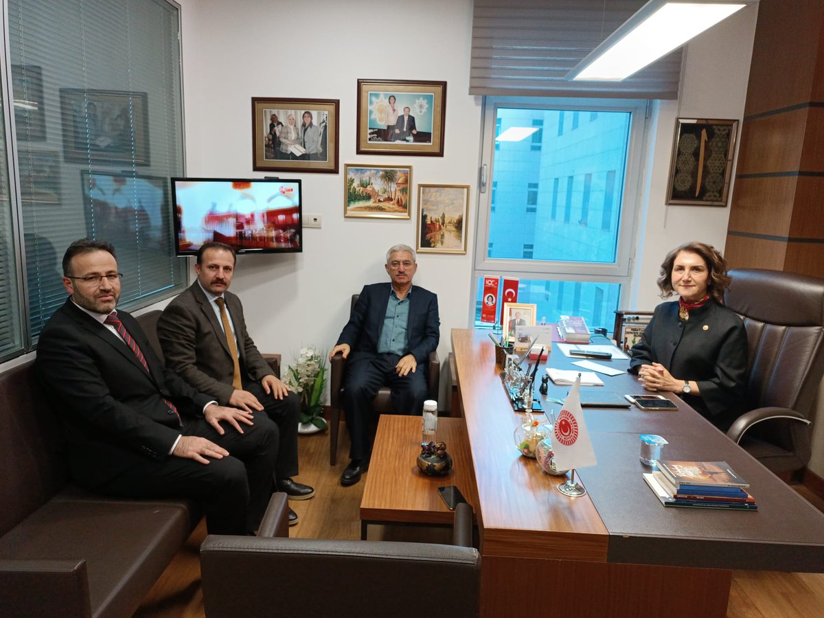 gulenderacanal's tweet photo. 📍TBMM

Özel Meslek Liseleri Federasyon Başkanı Av. Ahmet Yalçın, Genel Başkan Vekili Mustafa Kızmaz ve Genel Sekreter Celal Altun'u Gazi Meclisimizde misafir ettik. https://t.co/LlAb7QgnyU