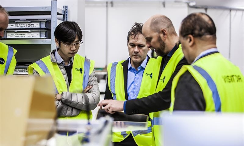 fuelcellsworks's tweet photo. #FuelCell Manufacturer #BlueWorldTechnologies Starts Series Production - The developer and manufacturer of #methanol fuel cells takes its production to a new level with series production - https://t.co/II8Gw8HouY #HydrogenNow #HydrogenEconomy #HydrogenNews #H2 #Hydrogen https://t.co/Sr3sLSkVpn