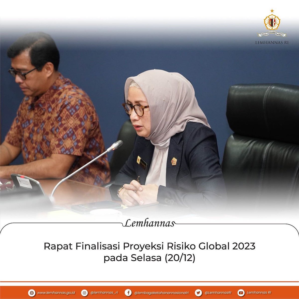LemhannasRI's tweet photo. Gubernur Andi Widjajanto sore ini memimpin rapat finalisasi proyeksi risiko global 2023 hasil pengkajian Lemhannas RI.
Sahabat Tannas, proyeksi tersebut selanjutnya digunakan untuk pertimbangan dalam penyusunan kebijakan yang mendukung ketahanan nasional.
#LemhannasRI
#proyeksi https://t.co/tBgTyHfAeQ