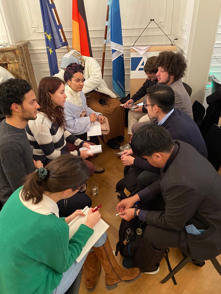 BlancaMSM's tweet photo. Beyond proud of being a part of the @yipforum organizing team, the first in-person conference for and by European and Asian youth on the Indo-Pacific, via @EuropeanGuanxi, @STEARthinktank, and @polis180.  Looking forward to #YIPForum2023!

#YIPForum #YIPForum2022 https://t.co/St25HW04Qw