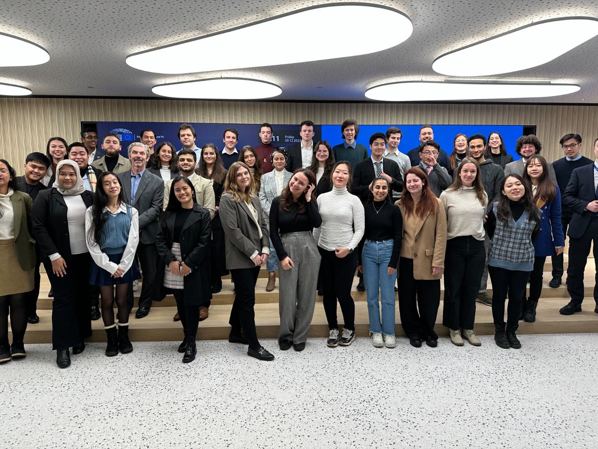 BlancaMSM's tweet photo. Beyond proud of being a part of the @yipforum organizing team, the first in-person conference for and by European and Asian youth on the Indo-Pacific, via @EuropeanGuanxi, @STEARthinktank, and @polis180.  Looking forward to #YIPForum2023!

#YIPForum #YIPForum2022 https://t.co/St25HW04Qw