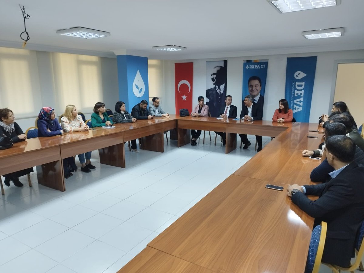 HalitAci's tweet photo. CHP Seyhan İlçe Başkanı ve yönetim kurulunu misafir ettik.

Önümüzdeki dönemde 6’lı masanın kararları çerçevesinde, birlikte yapabileceklerimizi değerlendirdik.

Yarınların Türkiye’si için çalışıyoruz.
@AhmetDardagan @chpseyhanilce1 
@seyhanadeva https://t.co/Iud44nId7e