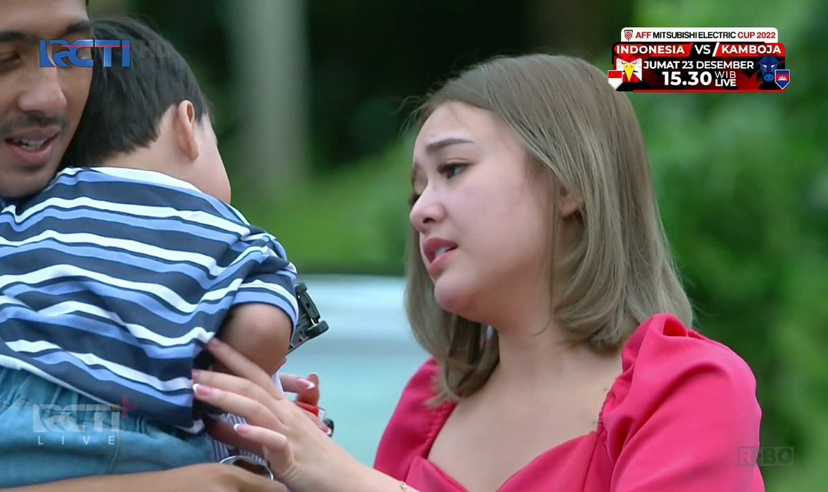 PutihnyaTas's tweet photo. Ketika Mama kalah sama pesonanya Papa dimata Askara. Kesel beneran diaaa😂😂😂

#IkatanCintaEp992 https://t.co/v68sc6nqLh
