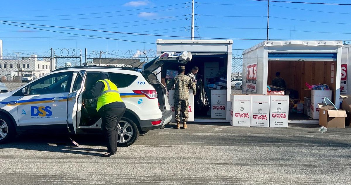 Doyle_Security_'s tweet photo. Delivering Hope to Less Fortunate Children.

Team Doyle Security Services, Inc. (DSS) participated in the Toys for Tots toy donation drive. Thank you, to everyone that helped us bring joy to underprivileged children this holiday season!

Happy Holidays!!! https://t.co/EWdo7feIHy