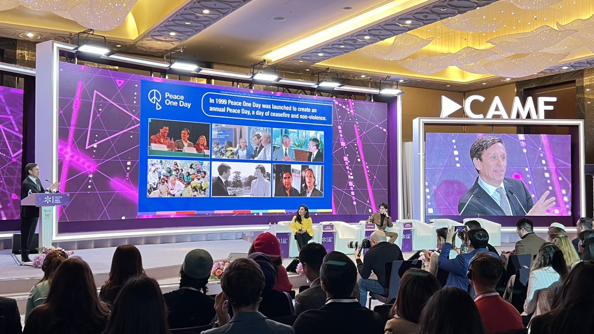 PeaceOneDay's tweet photo. Keynote with @DimashKudaibergen at the Central Asian Media Forum. Such an honour. #CAmediaforum22 https://t.co/TK2bWm57Q2