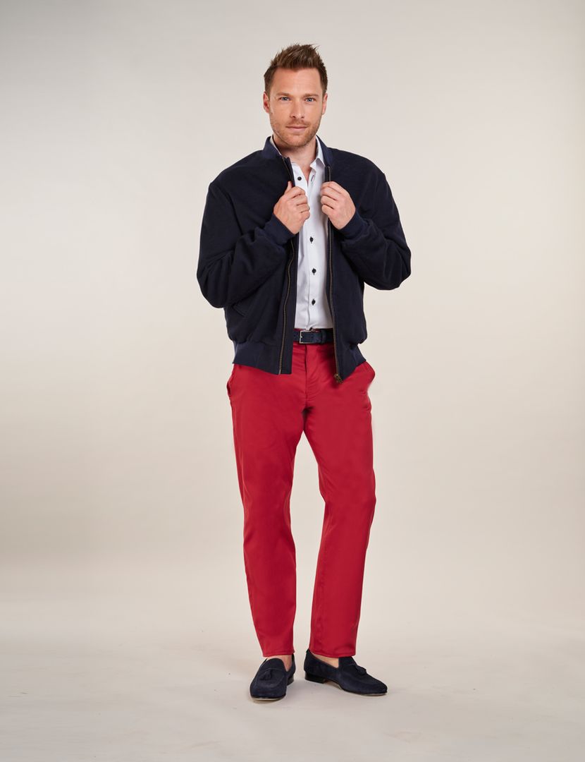 PaulBrownEng's tweet photo. Need some inspiration for your next #chinos purchase? Read our latest blog to find some fantastic @makeitbritish #madeinengland outfits:
https://t.co/bDPOhhGYqR https://t.co/glj08H0YhF