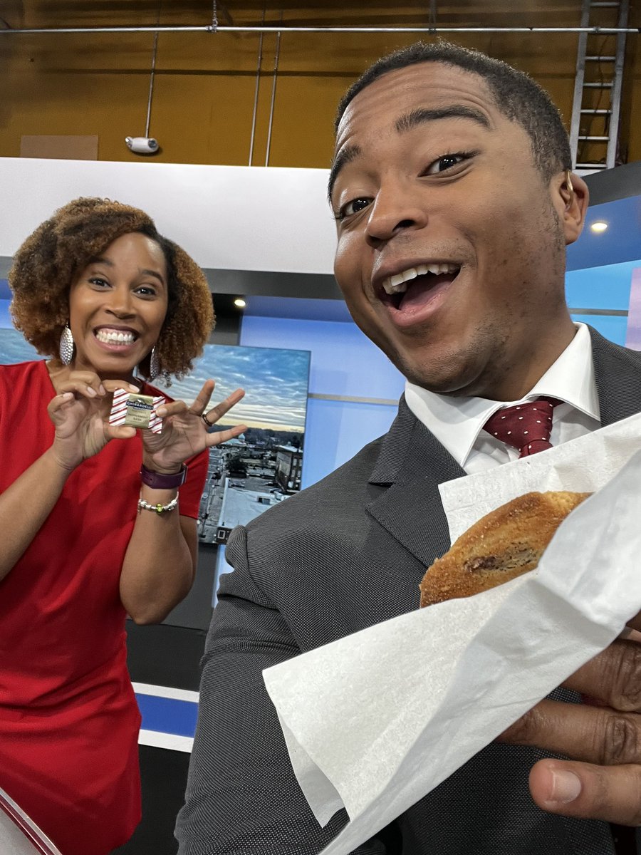 I’m filling in this week over at @wral and @MaribelAberCNN done sent us cookies 🍪 🥹 She let us know during our live chat with each other!