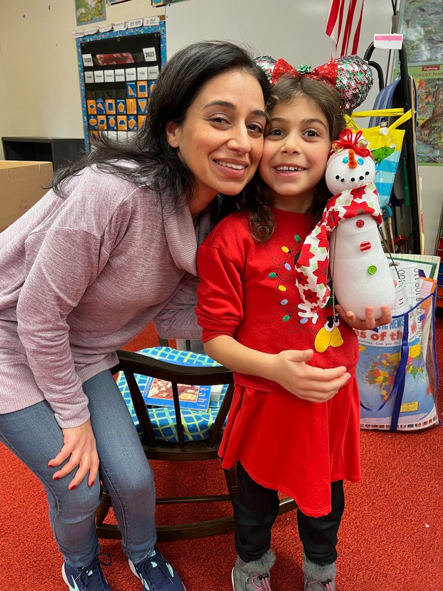 CCRogers5's tweet photo. Last sock Snowman Day during our last week at this special little school. We miss certainly miss Moreau Hall. @BATigerCubs https://t.co/YwngZSGn6p