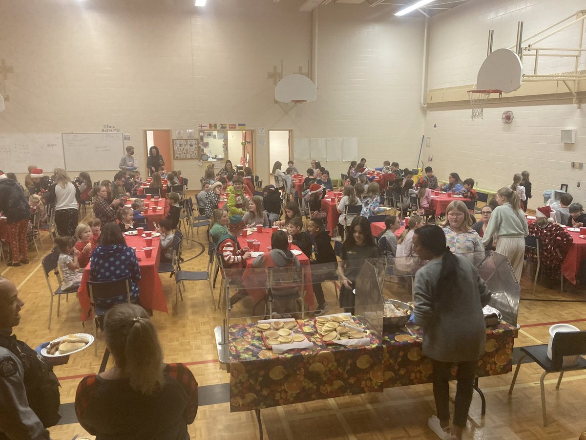 Falmouth District School (@falmouthschool) on Twitter photo First school wide Christmas breakfast since 2019. Students and visitors us a great morning. Lots of food and lots of chatter. <a href="/AVRCE_NS/">Annapolis Valley Regional Centre for Education</a> @DaveJones_AVRCE First school wide Christmas breakfast since 2019. Students and visitors us a great morning. Lots of food and lots of chatter. <a href="/AVRCE_NS/">Annapolis Valley Regional Centre for Education</a> @DaveJones_AVRCE