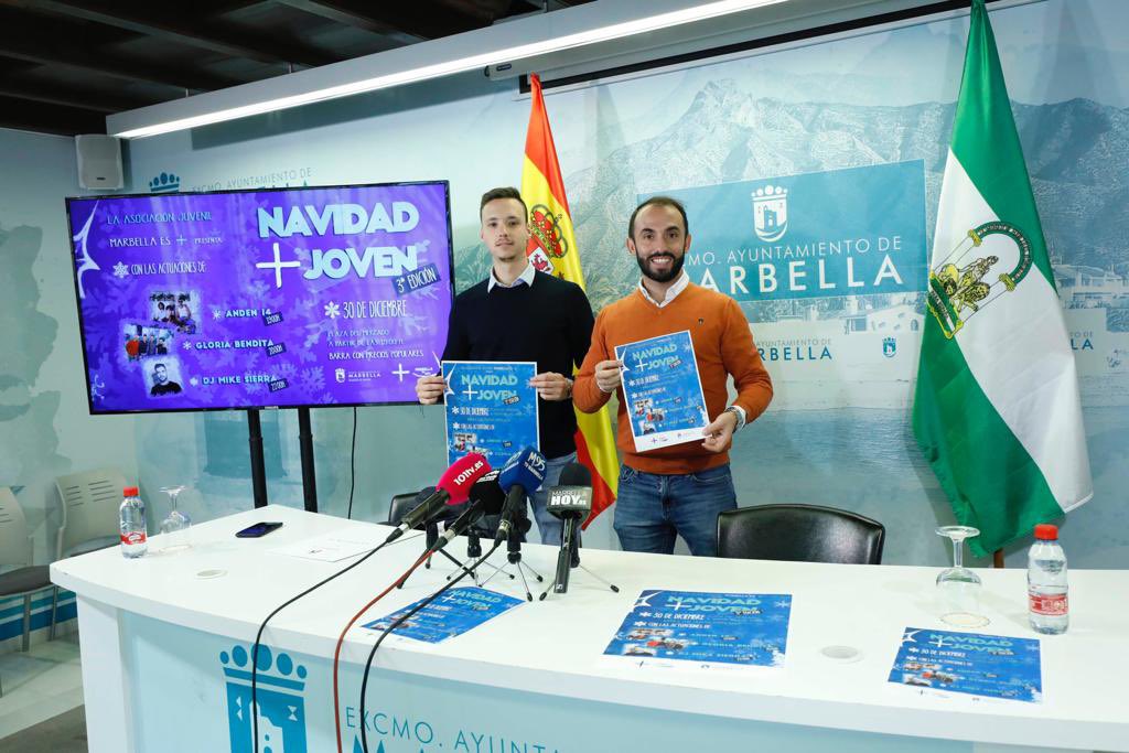 💙🎄 La plaza del Mercado Municipal será el escenario el próximo 30 de diciembre de la 3ª fiesta 'Navidad + Joven' que organizamos desde @marbellaesmas con la colaboración de <a href="/marbellajoven/">Marbella Juventud</a> desde las 19:00h