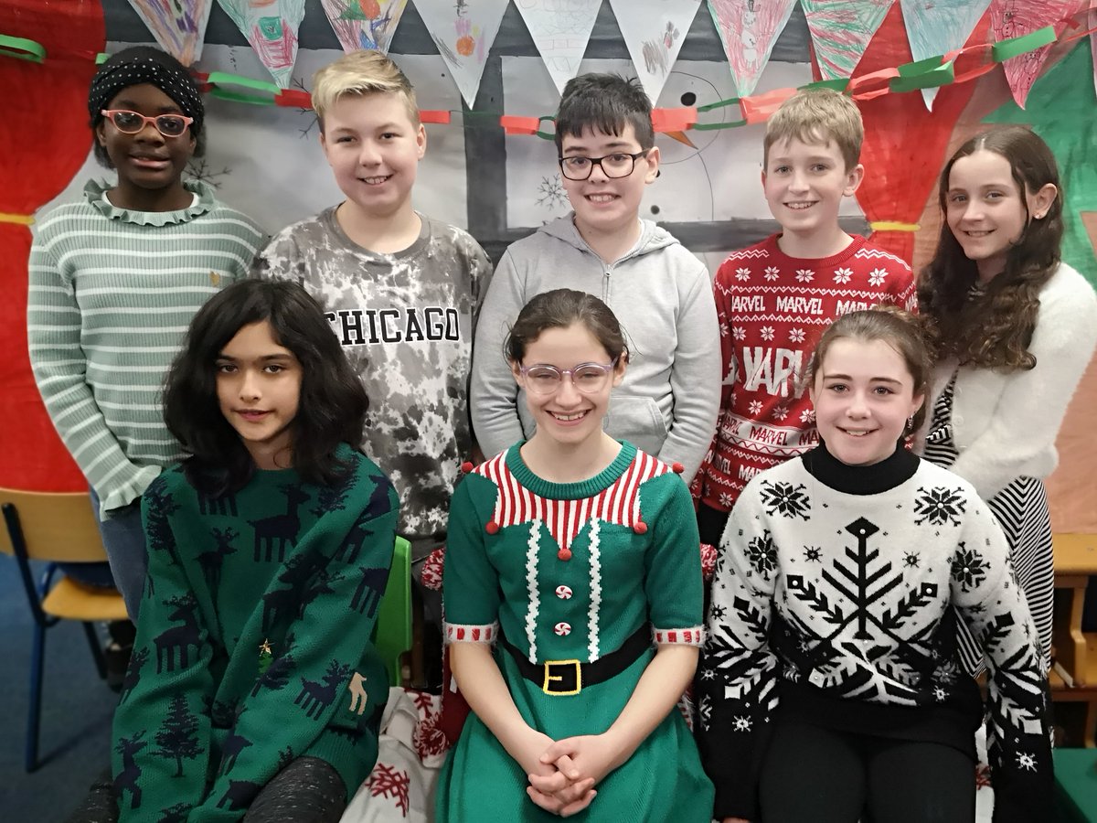 Well done to the writers of our 6th Class production 'The Dog with a Limp' pictured here with our comedians and news reporters from assembly. Well done all, spreading Christmas cheer 🎉🎄
