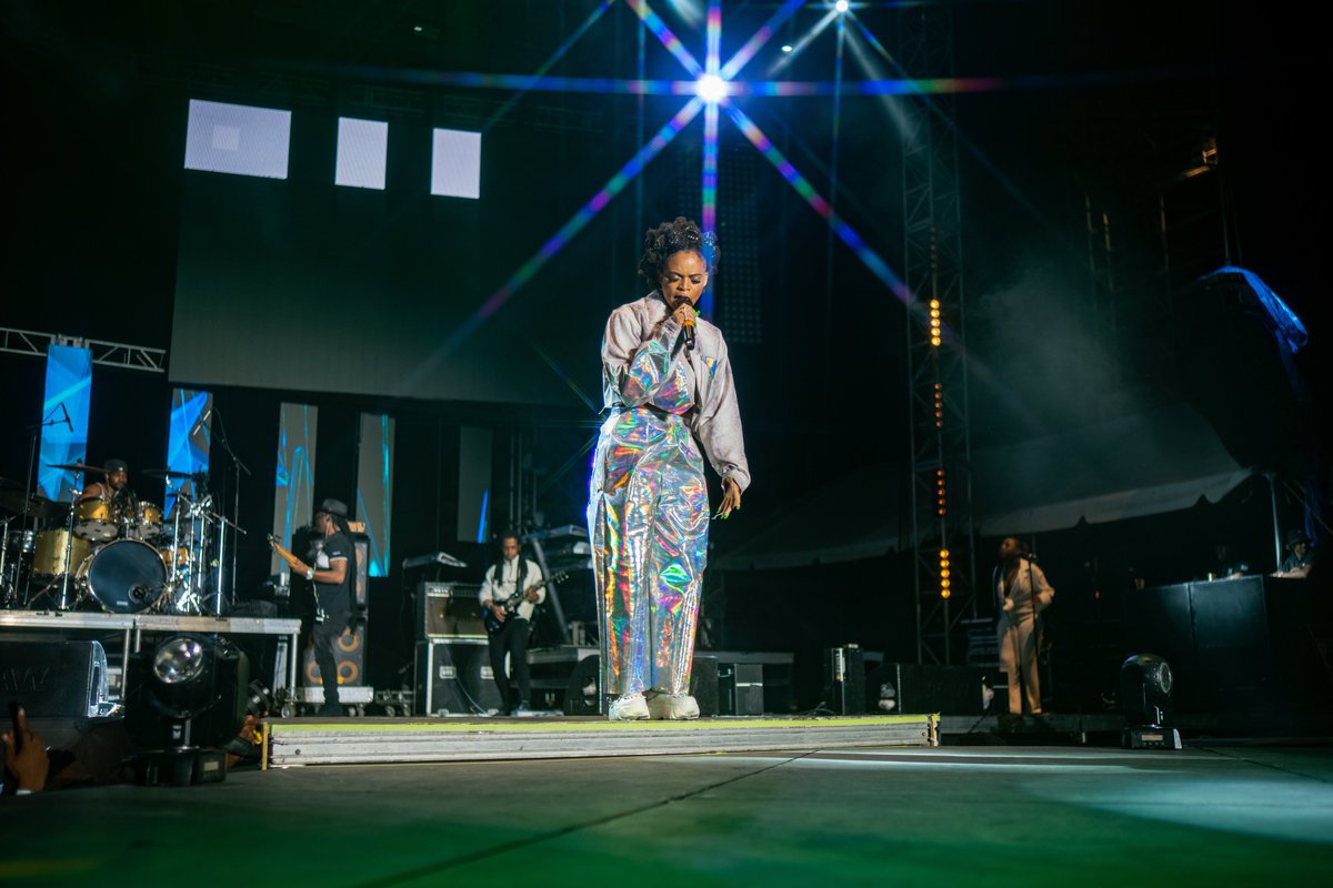 stoffinja's tweet photo. Burna Boy concert https://t.co/V86dULzbgG