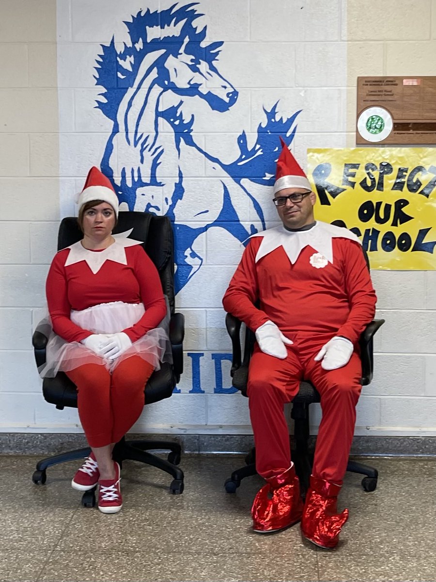gerribayles123's tweet photo. The Elves on the Shelf Greeting the Colts this morning! They’re watching!#COLTSUP #youbetterbegood @LMES_Principal @LMESColts @BrickSupt @MsMac_BTPS https://t.co/ShZRmaqXnA