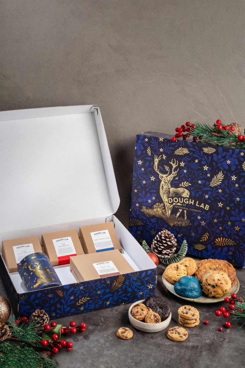 PondokIndahMall's tweet photo. Holiday vibes have arrived. Share the love to your friends and family with Dough Lab Holiday Hampers!
Check the collection of Dough Lab Holiday Hampers on IG @dough.lab. Order now at Dough Lab Pondok Indah Mall 3 or by ordering online.
#doughlab #cookies https://t.co/1p5kRiHawB