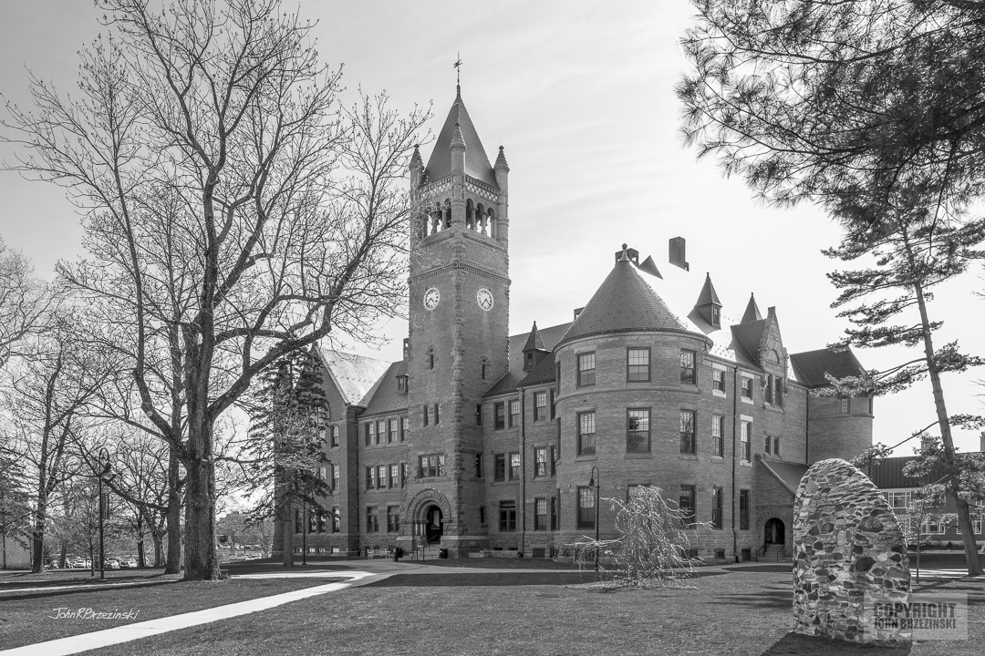 universityicons's tweet photo. Today's featured university is Gettysburg College in Gettysburg, 
PA

https://t.co/zTW072jwNs 

@gettysburg #architecture #campus #campusbeautiful #campustour #college #collegedays #collegelife #collegetour #picoftheday #graduation #photography #gettysburg https://t.co/L6uffTwByI