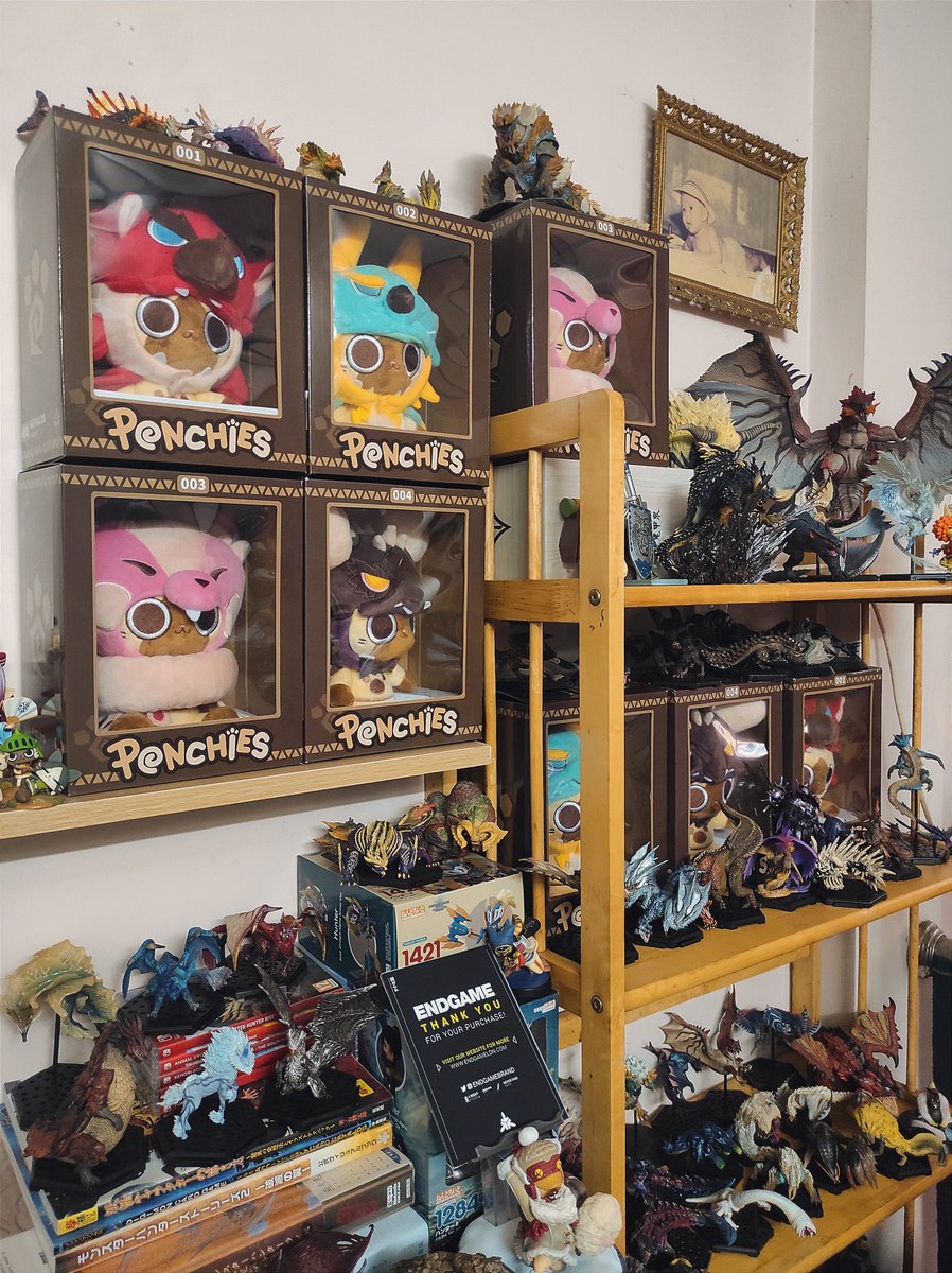 VentHoang's tweet image. Finally, these Ponchies I design for @endgamebrand & @Arekkz arrived today. Thanks for sending this incredibly adorable gift & thank you for letting me join such awesome project & great packaging by @morimotes_ I'm really love it!
Buy here: endgameldn.com
#EndGameXCapcom