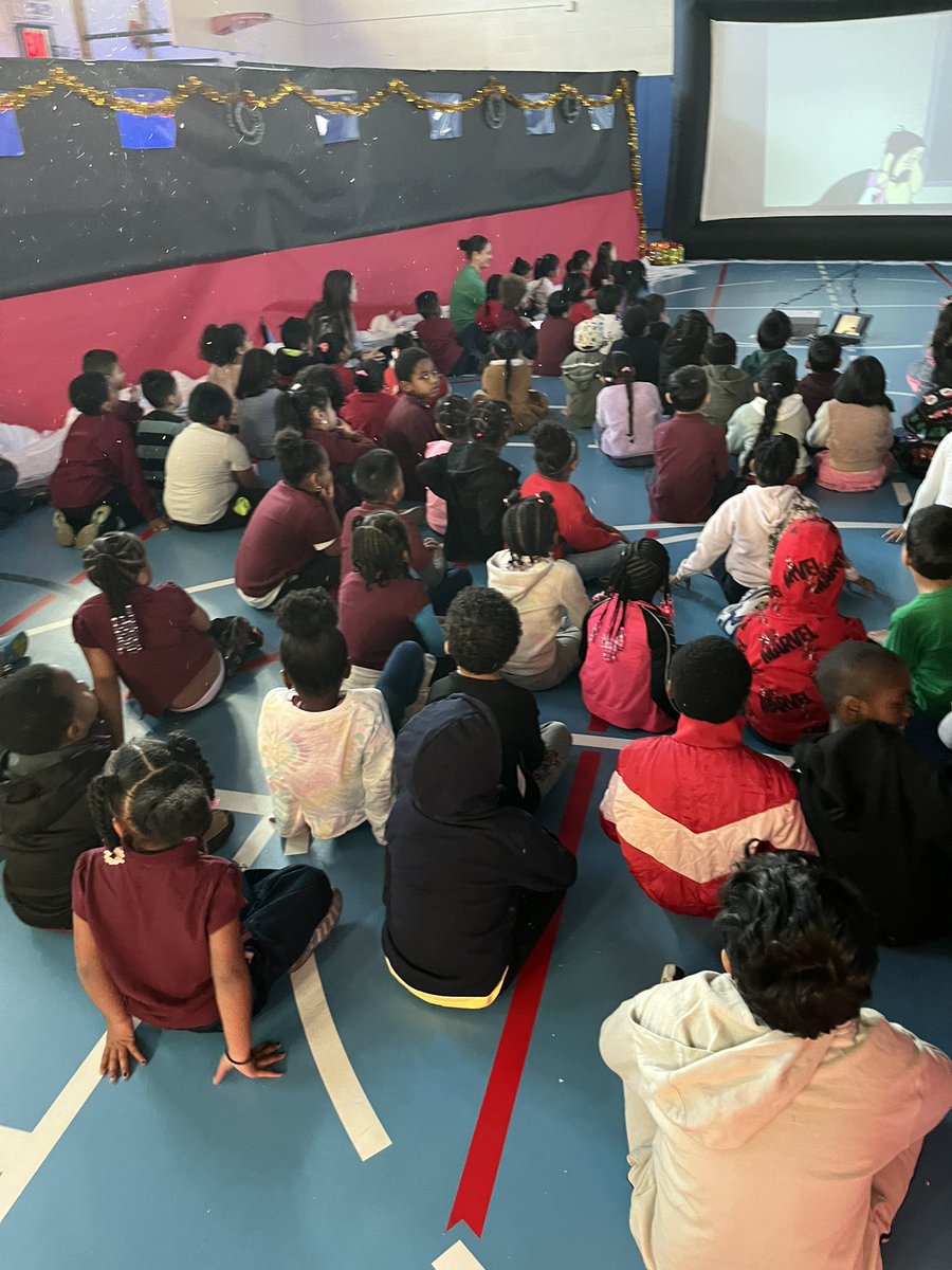 Real life Polar Express!!! Santa arriving tomorrow!!!@MRamos16R  <a href="/UFTTchrCENTER/">UFT Teacher Center</a>