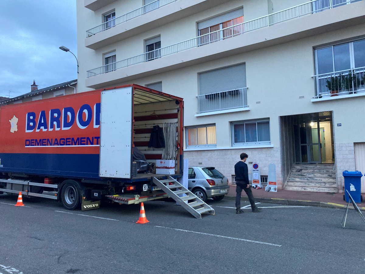 ❗️⚠️ La Marguerite Nouvelle-Aquitaine déménage ! ⚠️❗️
➡️Vous pourrez dorénavant retrouver La Marguerite et toute son équipe :
📍 95 Rue Abbé Pierre, 87100 Landouge
➡️A ce titre La Marguerite Nouvelle-Aquitaine ferme ses portes jusqu'à la fin de l'année.