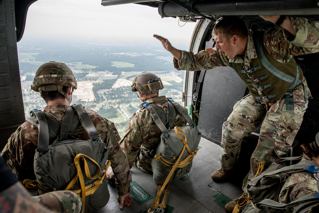 What view do you want to see going into the New Year? Let us hear your goals, and we'll help reach them in the Army. We have more than 150 career options to choose from. Contact us today to learn more

#officeviews #ArmyTeamChicago #GoArmy #servewithus